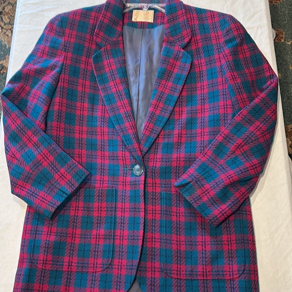 Pendleton wool Jacket Size Medium by Measurement gently worn, red and green - Picture 5 of 9